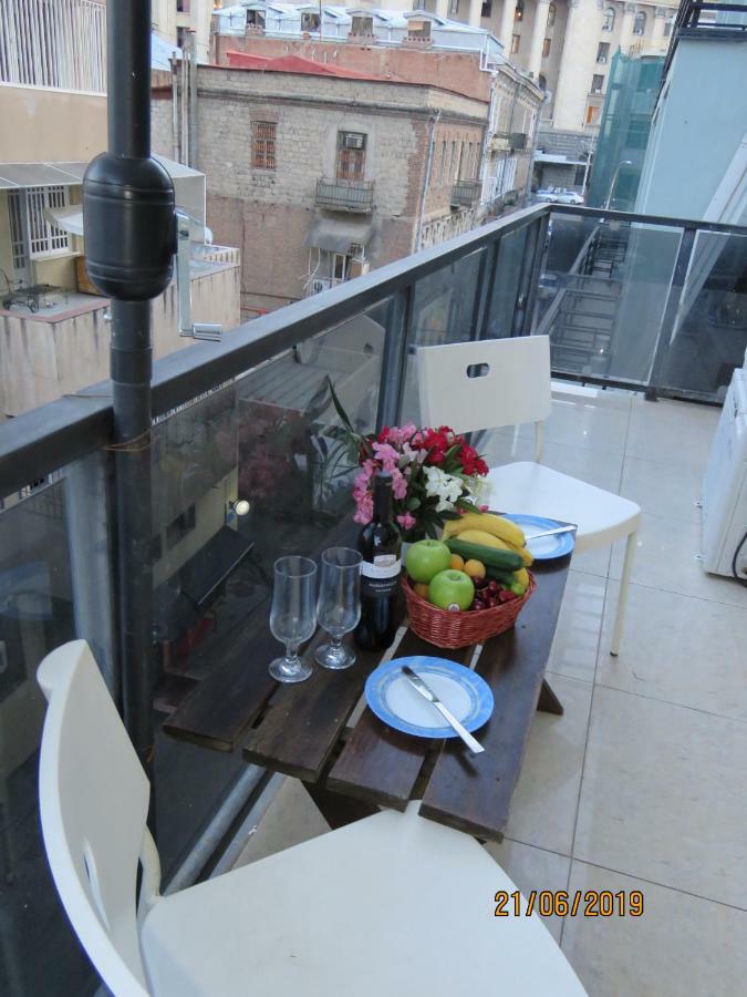 Atlas Hotel Tbilisi Exteriör bild