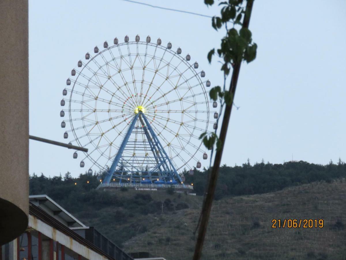 Atlas Hotel Tbilisi Exteriör bild